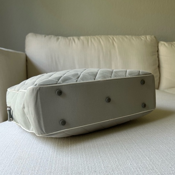 CHANEL Quilted Tote Bag - Picture 7 of 12